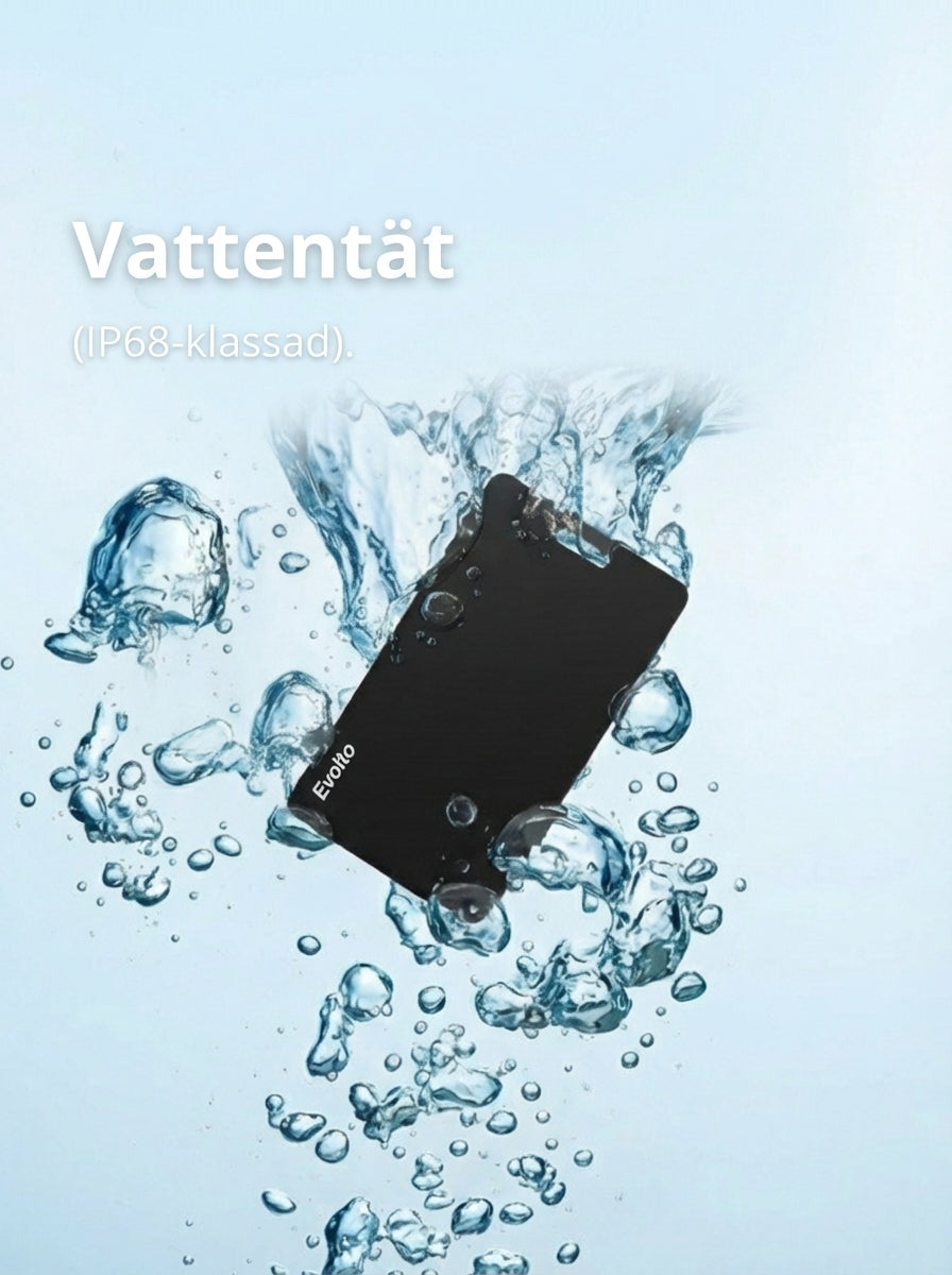 Ett vattentätt Evolto tracking card (IP68-klassad) som är nedsänkt i vatten med bubblor runt omkring.